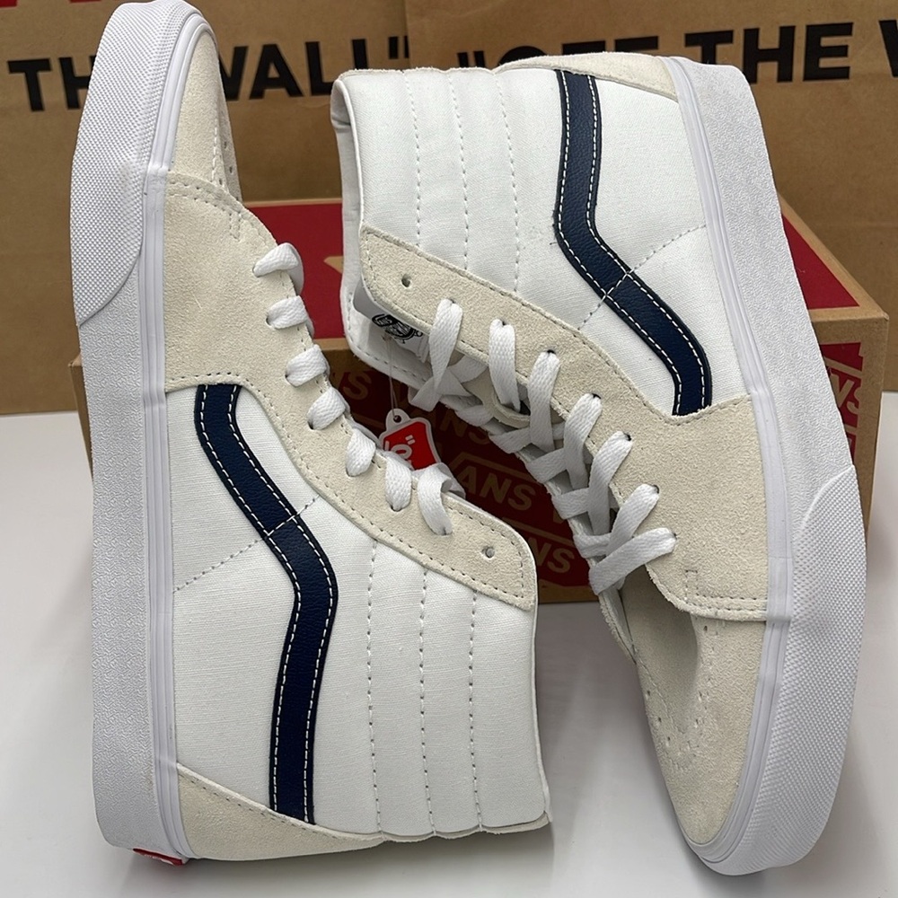 Vans Men’s Sk8-Hi (Classic Sport) Dress Blue
VN0A32QG9YG
White High-Top Sneakers - Picture 12 of 16